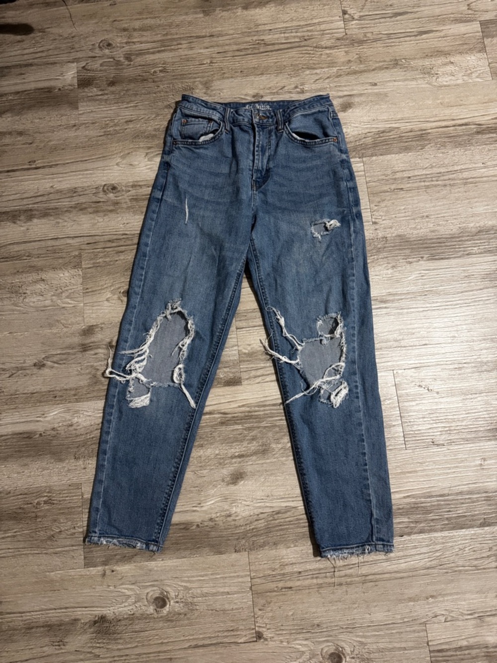 wild fable Distressed Boyfriend Jeans in Medium Blue size 2